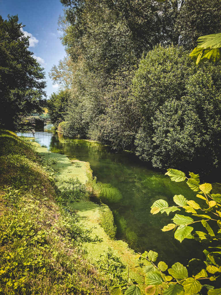 Vallée de Somme vélo électrique maison éclusière de long